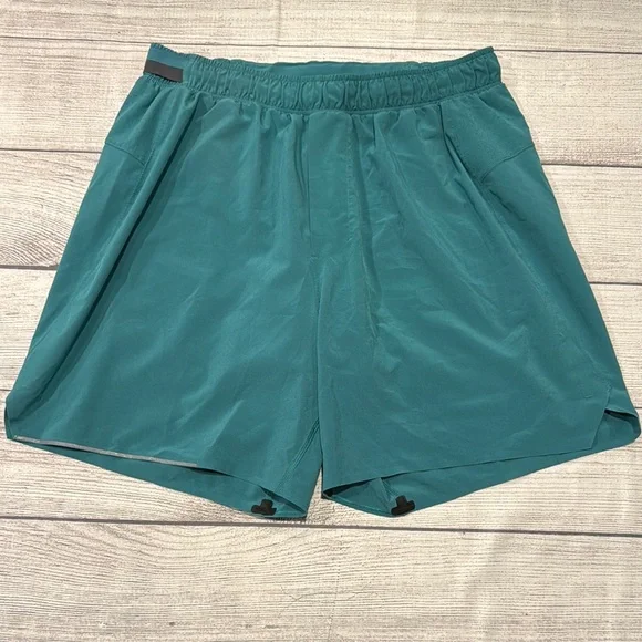 🍋Men’s Lululemon Surge Lined Short 6” size M teal🍋